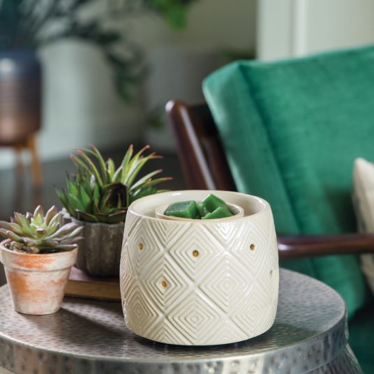 Geometric Illuminaire Fragrance Warmer