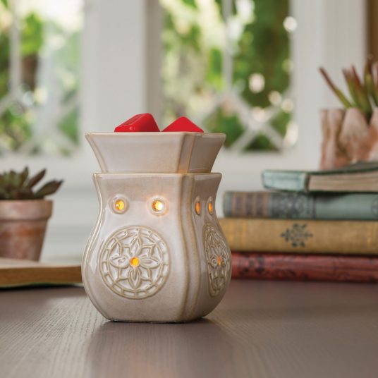 Insignia Midsize Illumination Fragrance Warmer