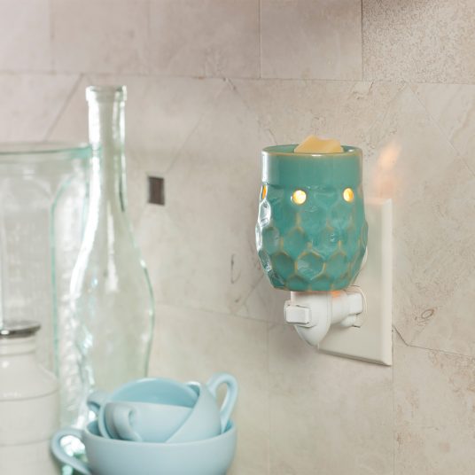 Turquoise Honeycomb Pluggable Fragrance Warmer