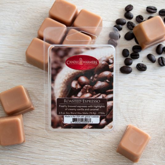 ROASTED ESPRESSO FRAGRANCE: Freshly brewed espresso with highlights of creamy vanilla and caramel. TOP NOTES: Sweets, Caramelized Sugar, Butter MID NOTES: Chocolate Cream, Vanilla Ice Cream BASE NOTES: Roasted Coffee Bean, Caramel