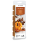 PUMPKIN SPICE FRAGRANCE: Fresh pumpkin, sweet vanilla cream, cinnamon, clove, and ginger. TOP NOTES: Cinnamon Stick, Grated Clove, Dash of Nutmeg MID NOTES: Pumpkin Pure, Orange Peel BASE NOTES: Milky Vanilla, Maple Syrup