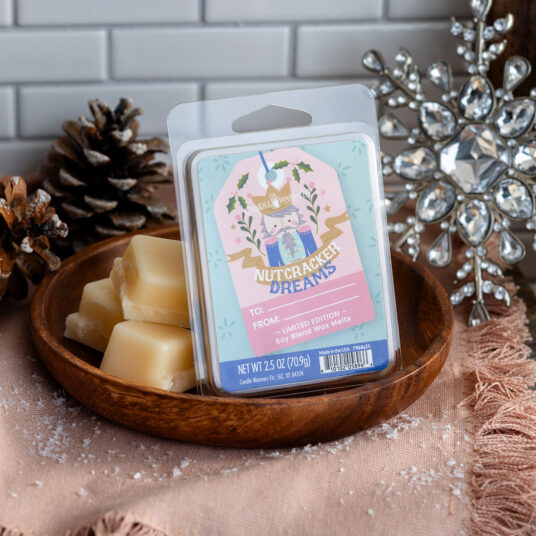 Step into holiday magic with Nutcracker Dreams! This festive fragrance blends winter spruce, crisp balsam, and sparkling citrus with a twist of tart currant. Vibrant and joyful, it fills your home with seasonal cheer—perfect for gatherings or cozy nights by the tree. TOP NOTES: Orange, Lemon, Grapefruit, Evergreen MID NOTES: Fir Needle, Currant, Pine BASE NOTES: Grapefruit, Pine, Cypress