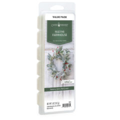 Our Festive Farmhouse Wax Melts are a fresh and herbal fragrance inspired by the atmosphere of the old homestead in winter. A blend of tart red currant, clove, cedar leaf and silver eucalyptus will leave your space with a rich, earthy scent sure to take you back. TOP NOTES: Green, Citrus MID NOTES: Eucalyptus, Aldehydic, Bayberry BASE NOTES: Fir Needle, Spice