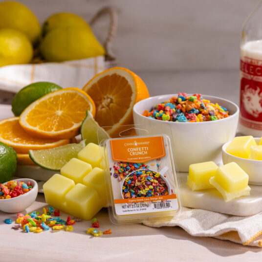 Relive childhood Saturday mornings with Confetti Crunch 2.5oz Wax Melts. Sugary cereal mingles with zesty lime and bright orange for a fun, nostalgic burst of sweetness.