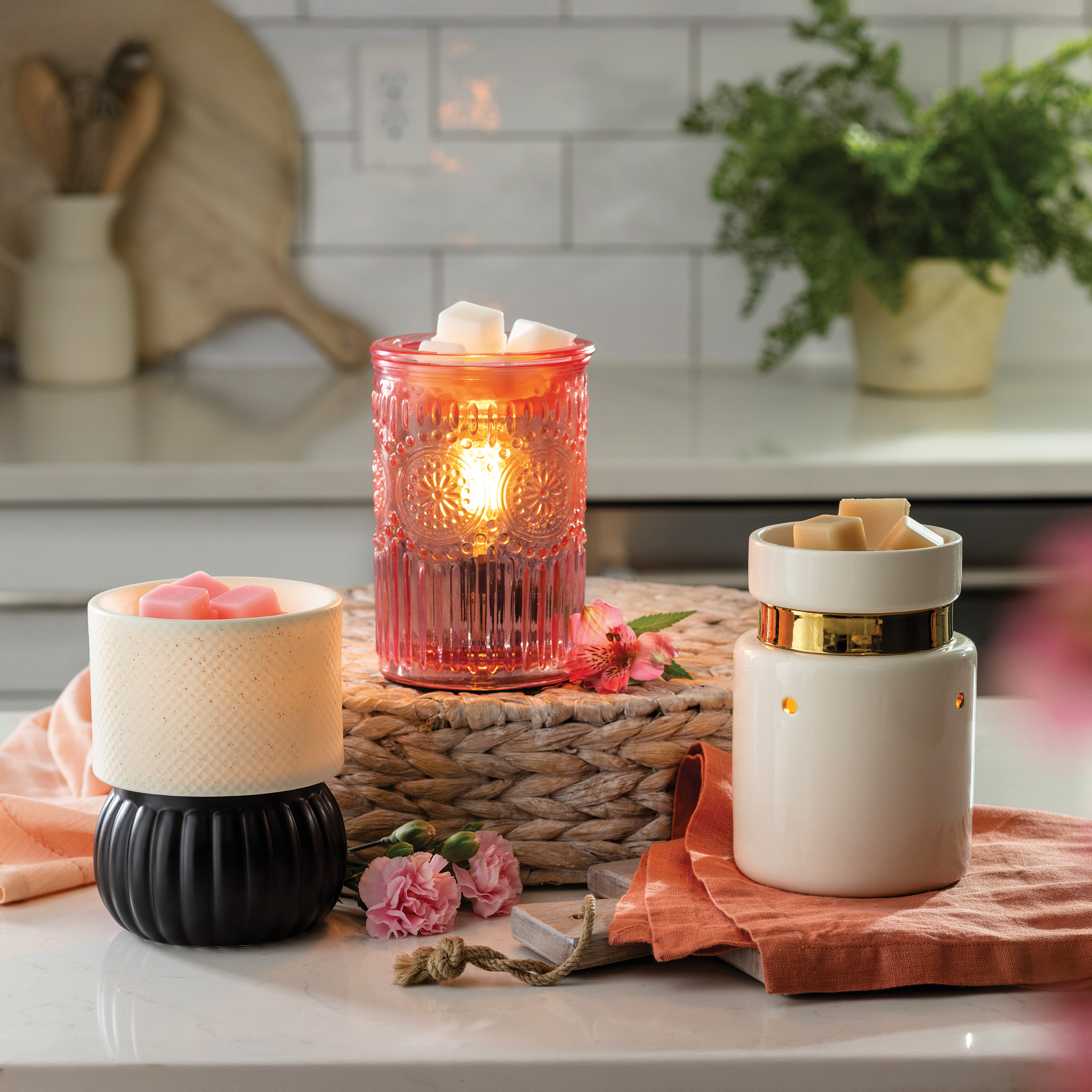New Illumination Warmers: Luxe Glow + Flameless Home Fragrance